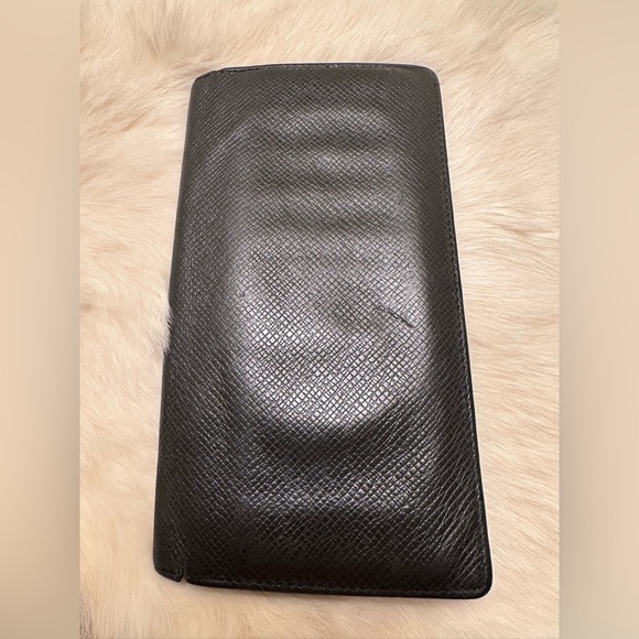 Louis Vuitton Wallet - Picture 7 of 7